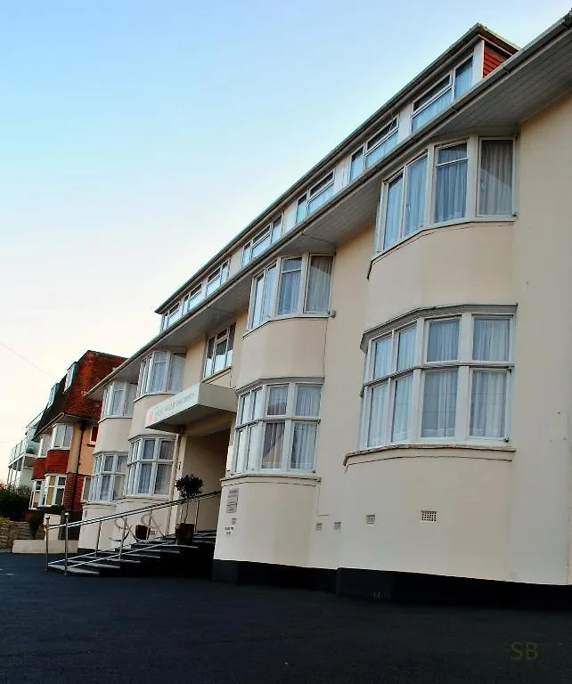 The Riviera Hotel & Apartments - Alum Chine Bournemouth