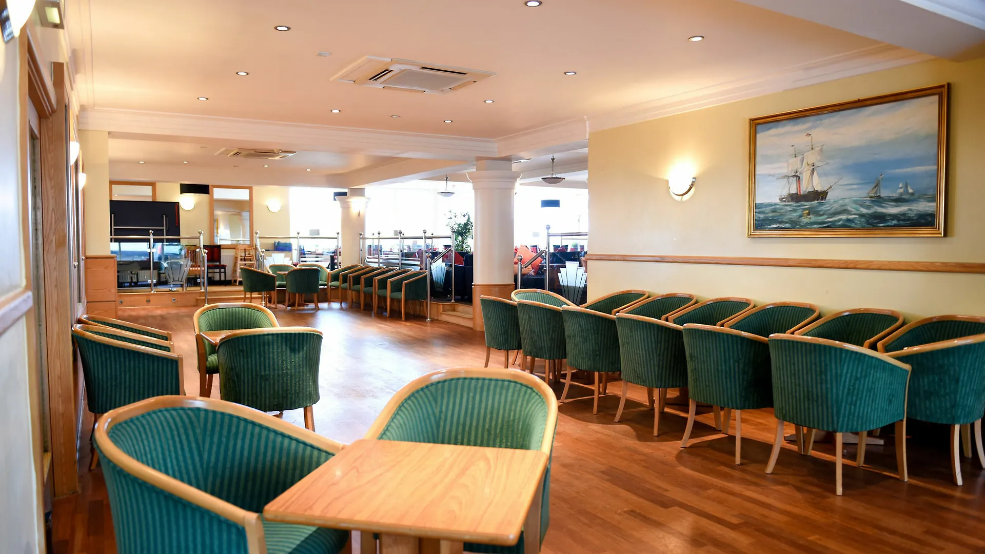 ***  The Riviera Hotel & Apartments - Alum Chine Bournemouth United Kingdom